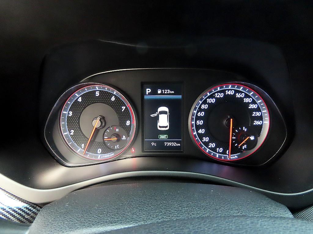 HYUNDAI Veloster - Vista 9