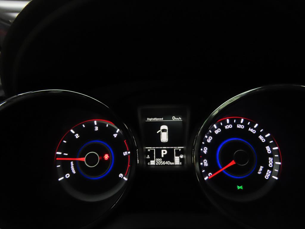 Ssangyong Tivoli - Vista 9