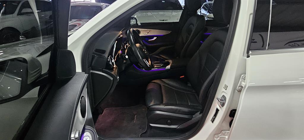 Mercedes Benz GLC Class - Vista 10