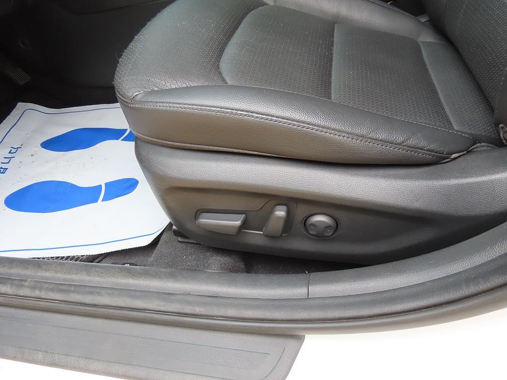 HYUNDAI Avante 2017 Blanco - Importación desde Corea - HF Imports Iquique - Foto 16