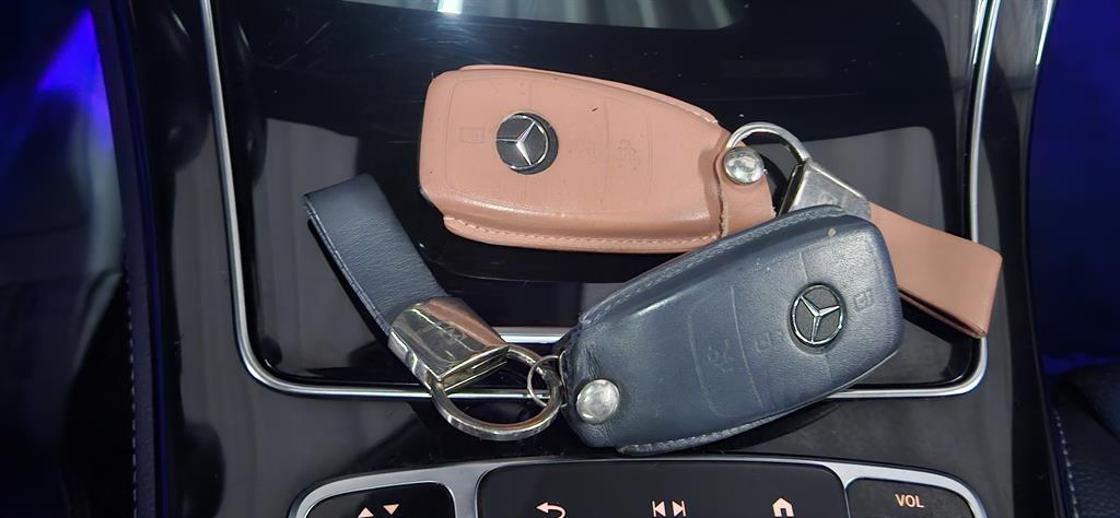 Mercedes Benz GLC Class 2021 Blanco - Importación desde Corea - HF Imports Iquique - Foto 20