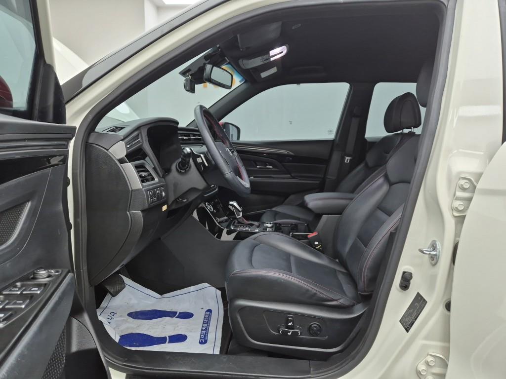 Ssangyong Korando - Vista 11