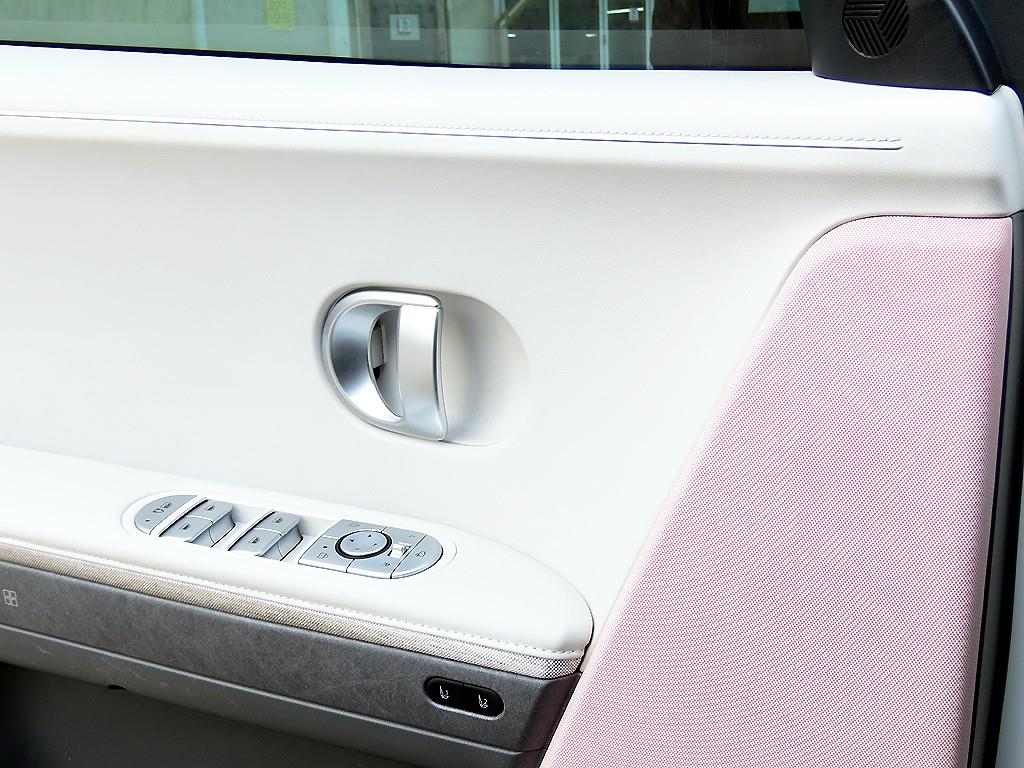 HYUNDAI Ioniq 5 - Vista 12