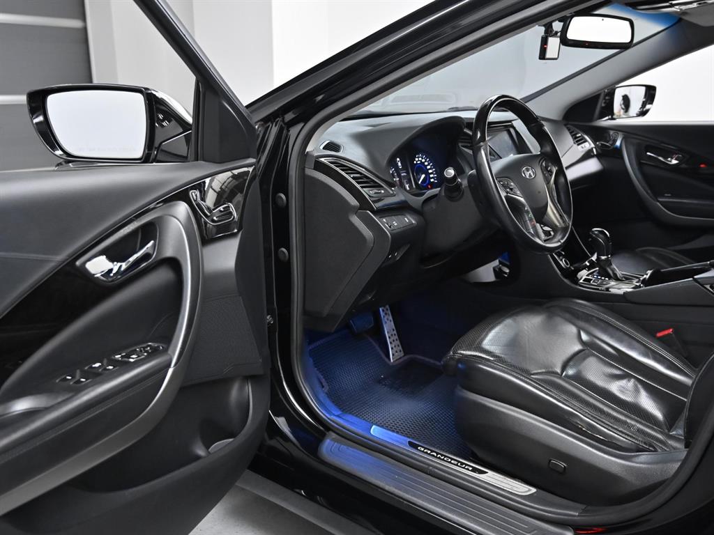 HYUNDAI Grandeur 2011 Negro - Importación desde Corea - HF Imports Iquique - Foto 11