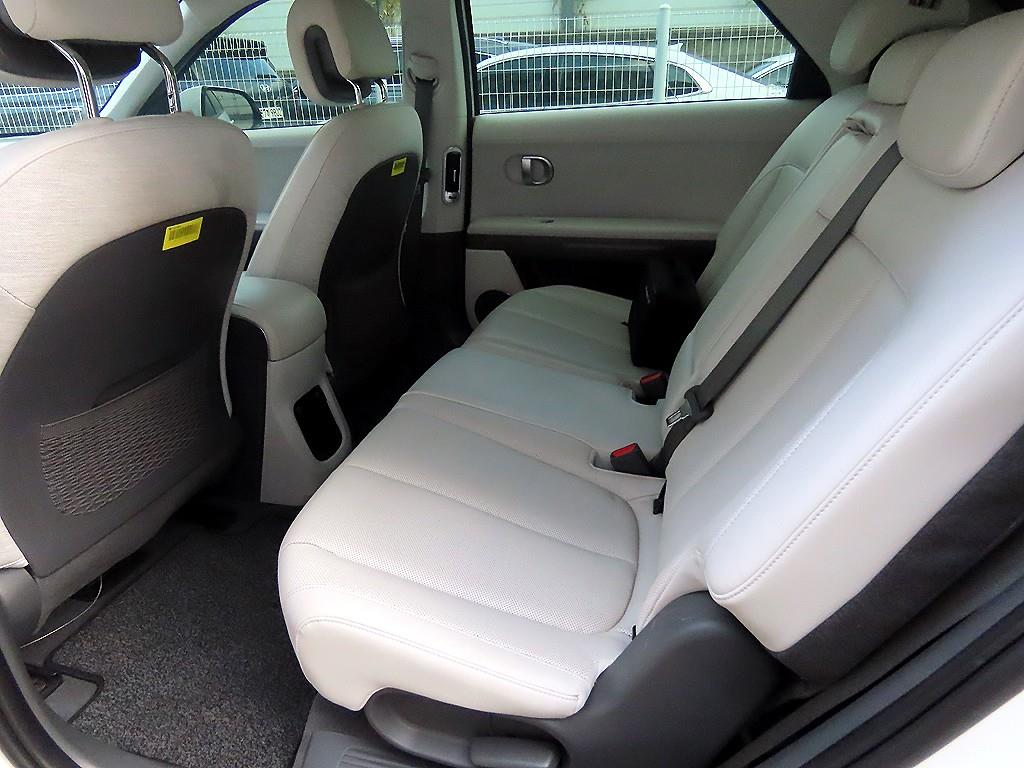 HYUNDAI Ioniq 5 - Vista 6