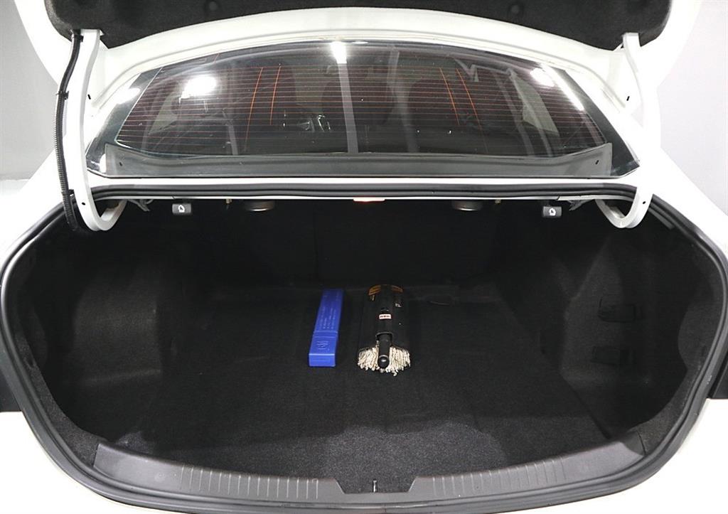 Chevrolet Malibu 2017 Blanco - Importación desde Corea - HF Imports Iquique - Foto 19