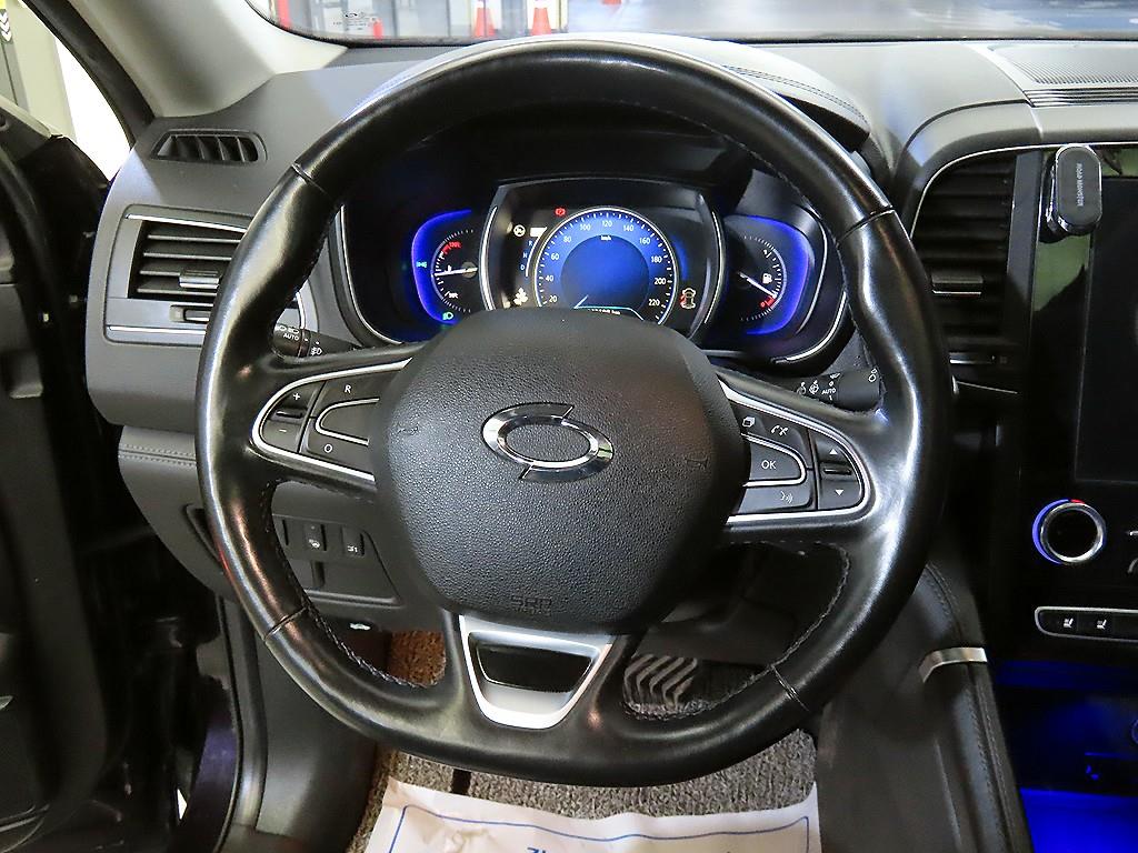 SAMSUNG QM6 - Vista 8