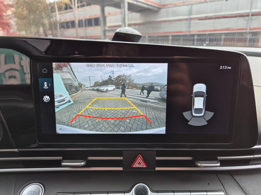 HYUNDAI Avante - Vista 12