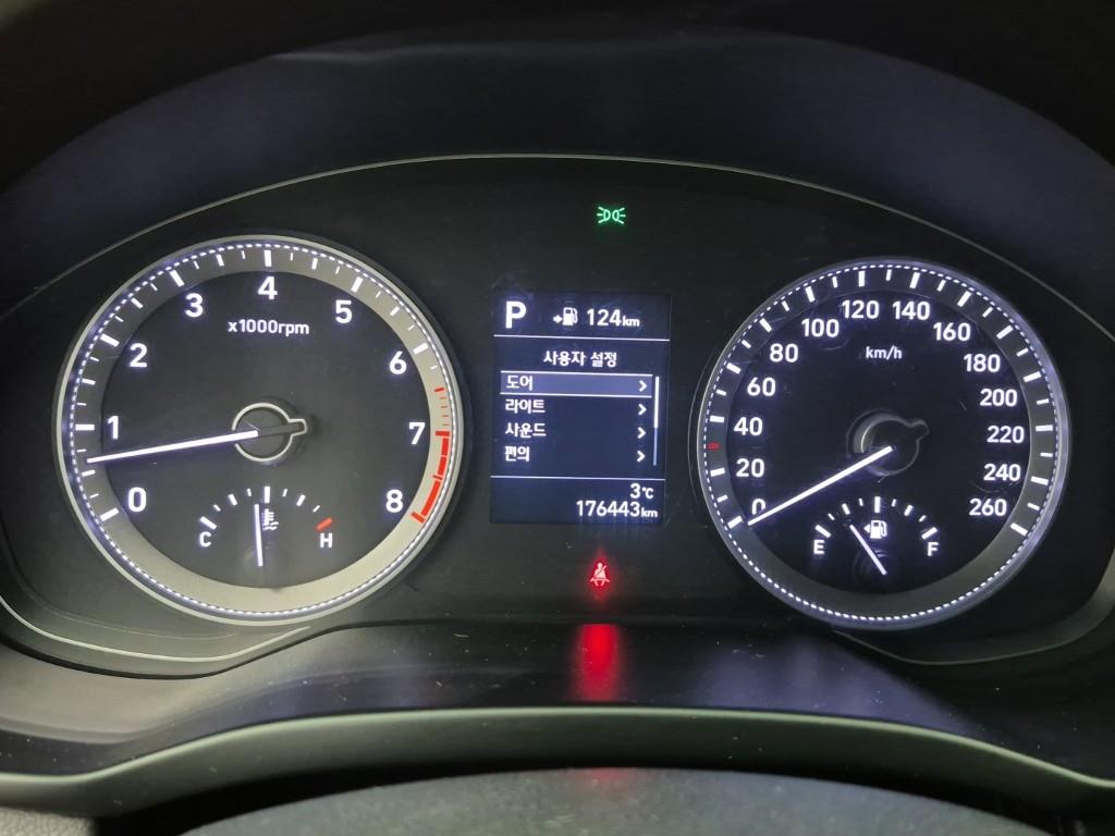 HYUNDAI Grandeur - Vista 7