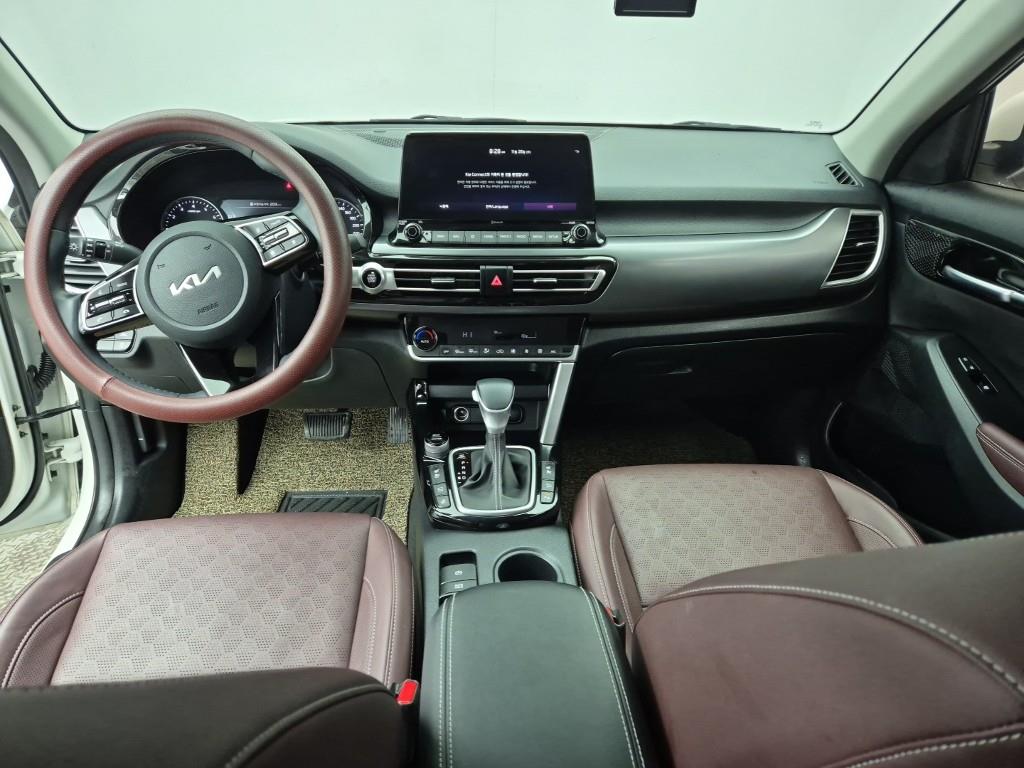 KIA Seltos - Vista 5