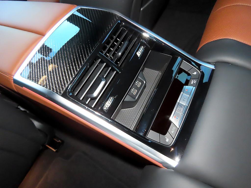 BMW 8 Series 2025 Negro - Importación desde Corea - HF Imports Iquique - Foto 16