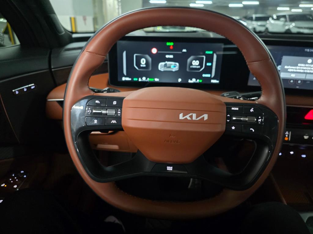 KIA K8 - Vista 7
