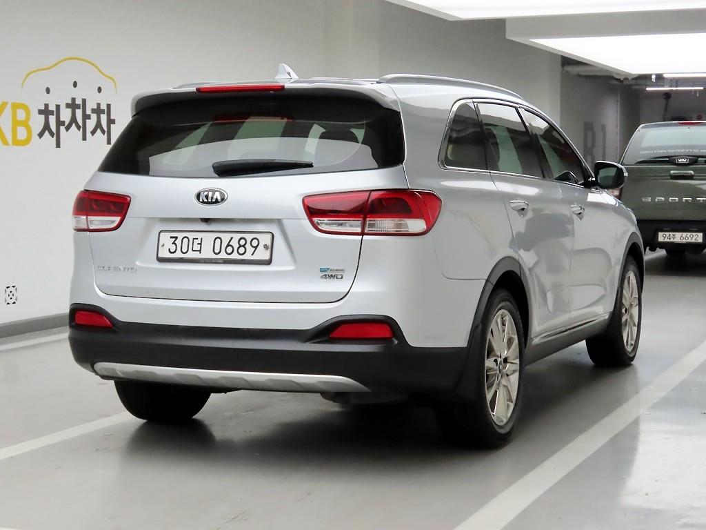 KIA Sorento - Vista 4