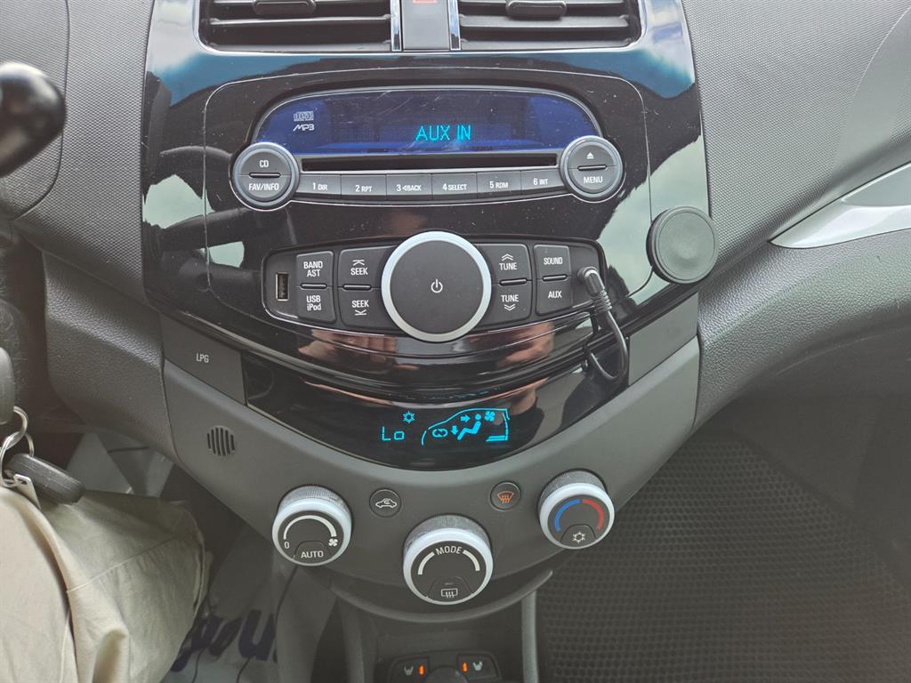 Chevrolet Spark - Vista 11