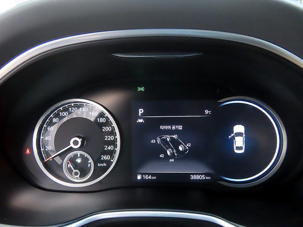 Genesis G80 - Vista 9