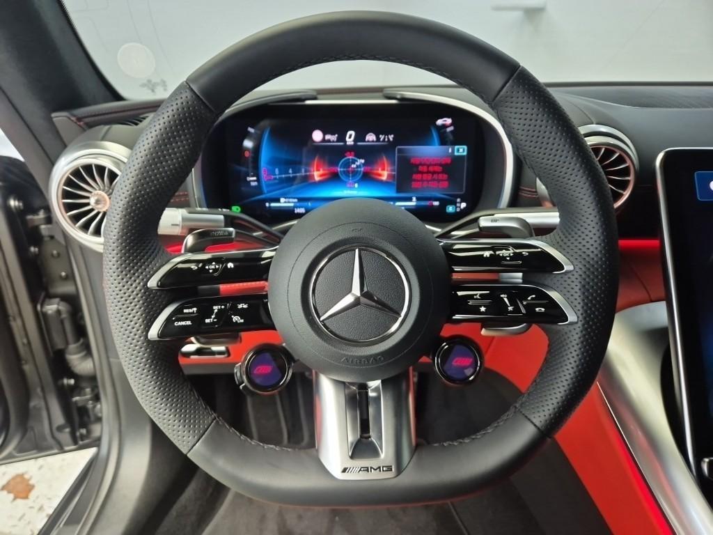 Mercedes Benz AMG GT - Vista 9