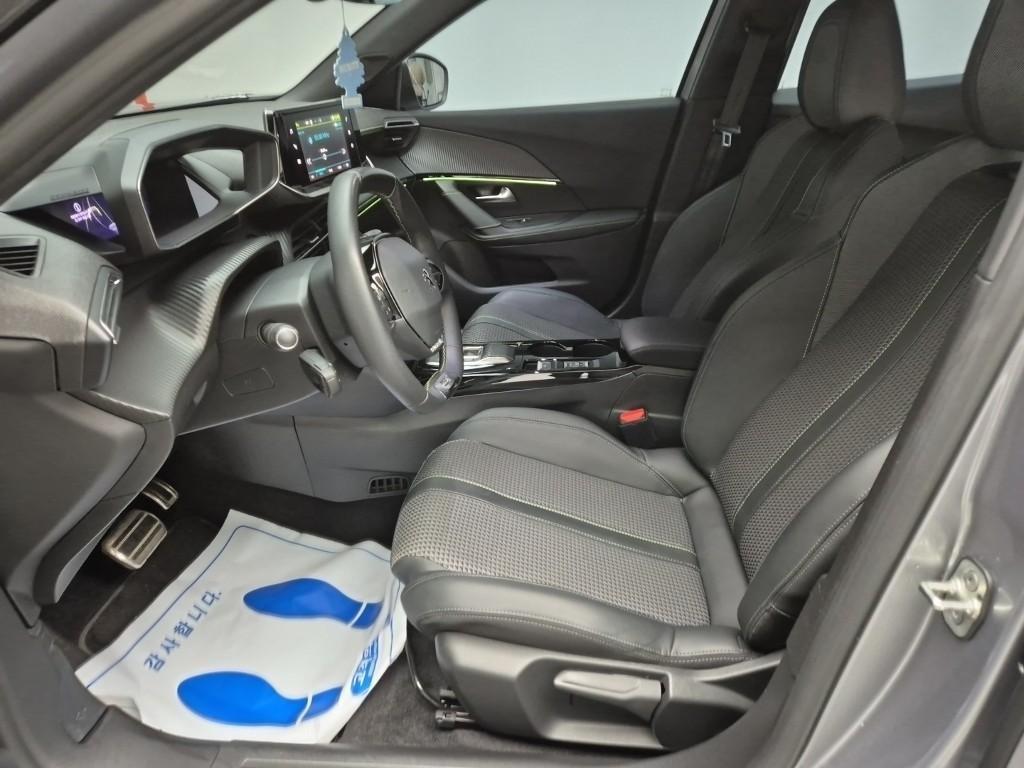 Peugeot 2008 - Vista 11