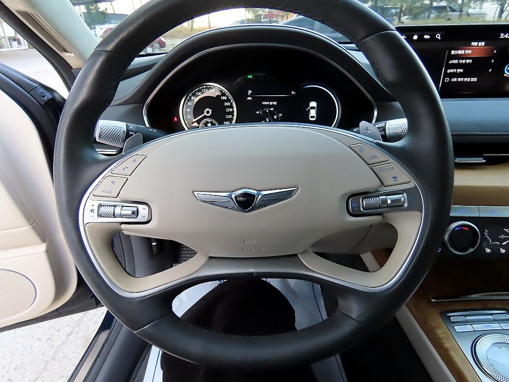 Genesis G80 - Vista 8