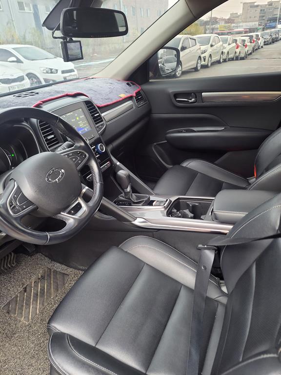 SAMSUNG QM6 - Vista 6