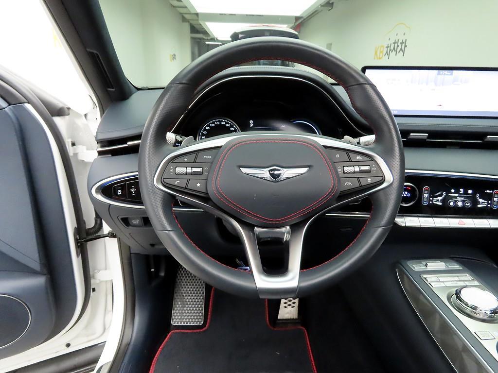 Genesis GV70 - Vista 7