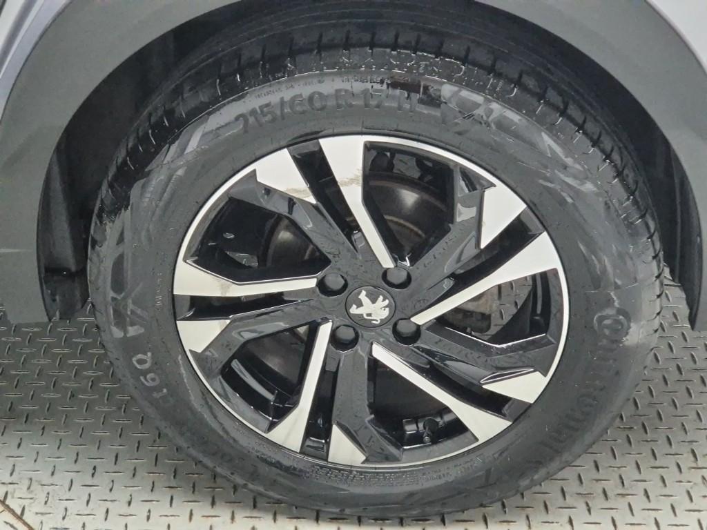 Peugeot 2008 2023 Plateado - Importación desde Corea - HF Imports Iquique - Foto 20