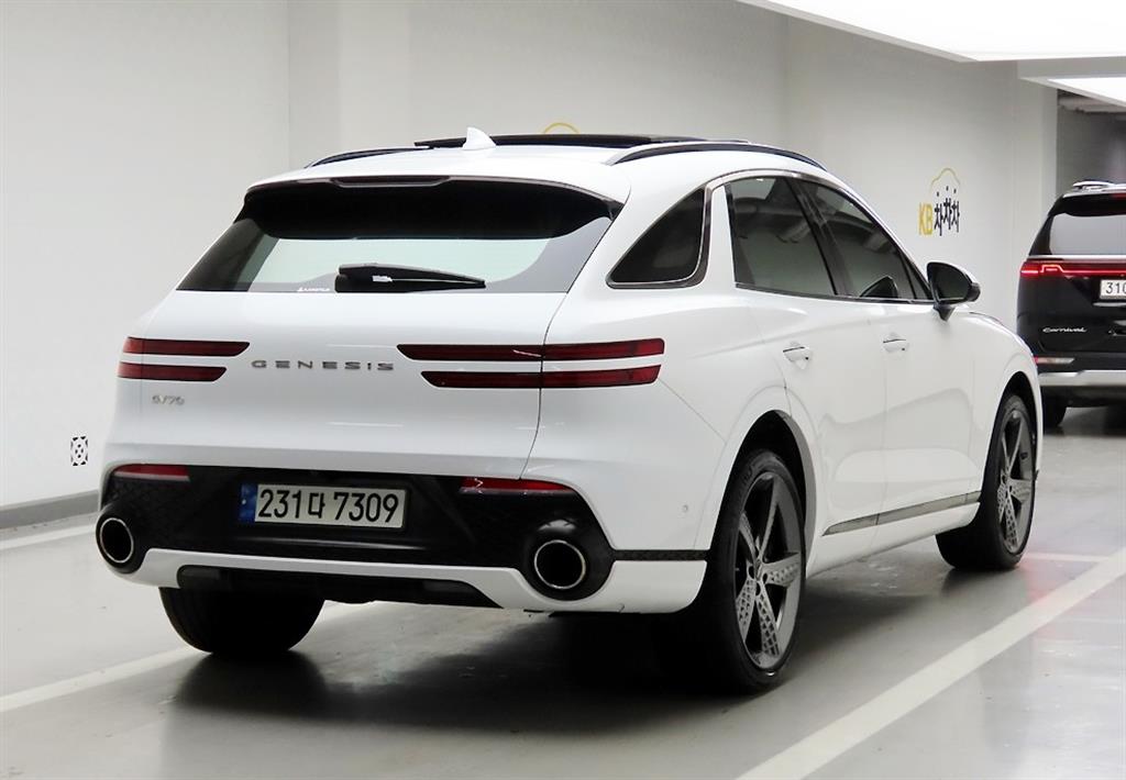 Genesis GV70 - Vista 4