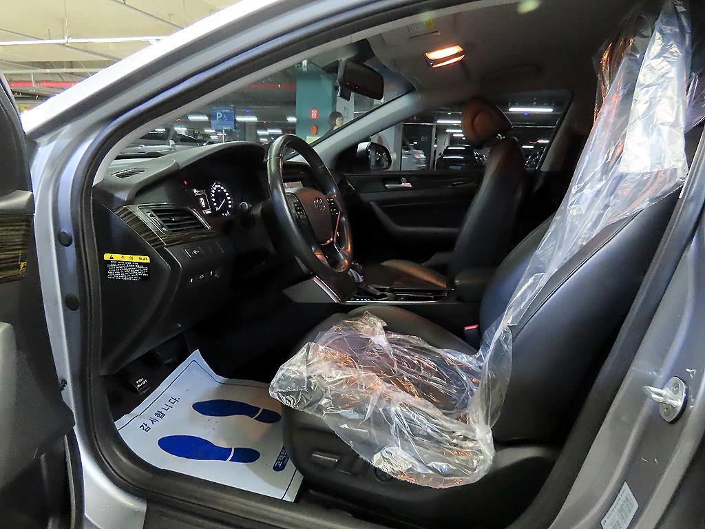 HYUNDAI Sonata - Vista 6