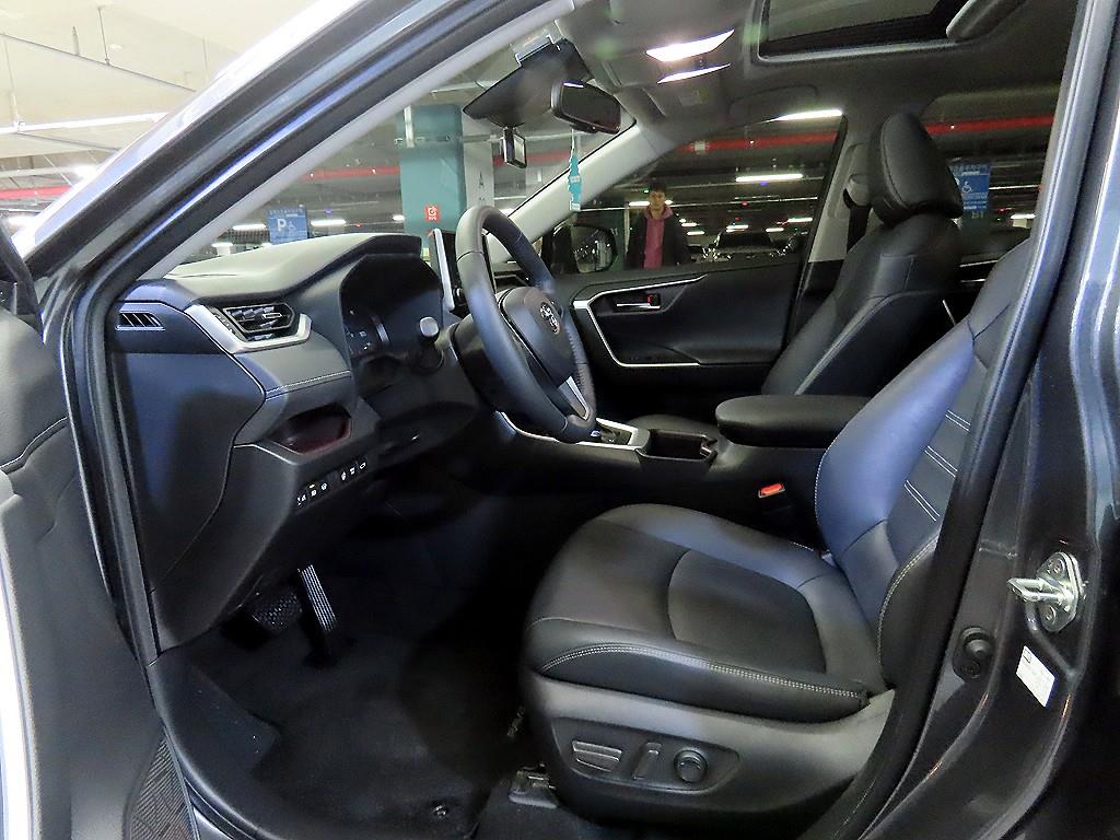 Toyota RAV4 - Vista 6