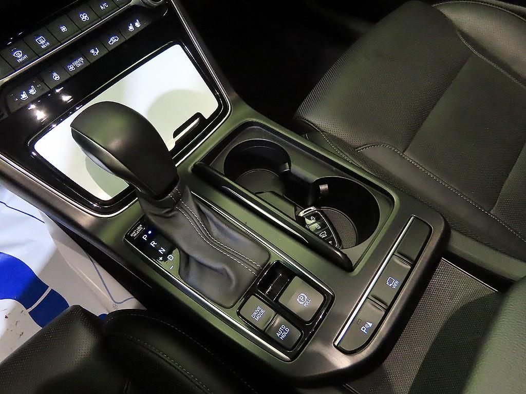 HYUNDAI Grandeur - Vista 12