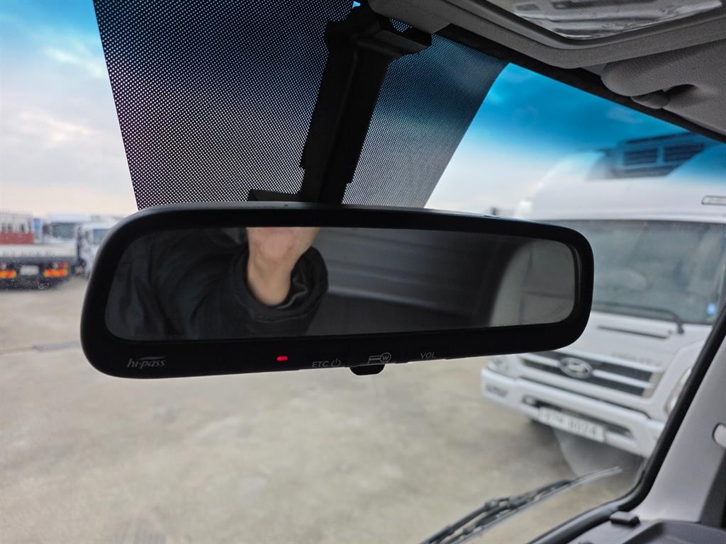 medium and large cargo Cargo 2023 Blanco - Importación desde Corea - HF Imports Iquique - Foto 14