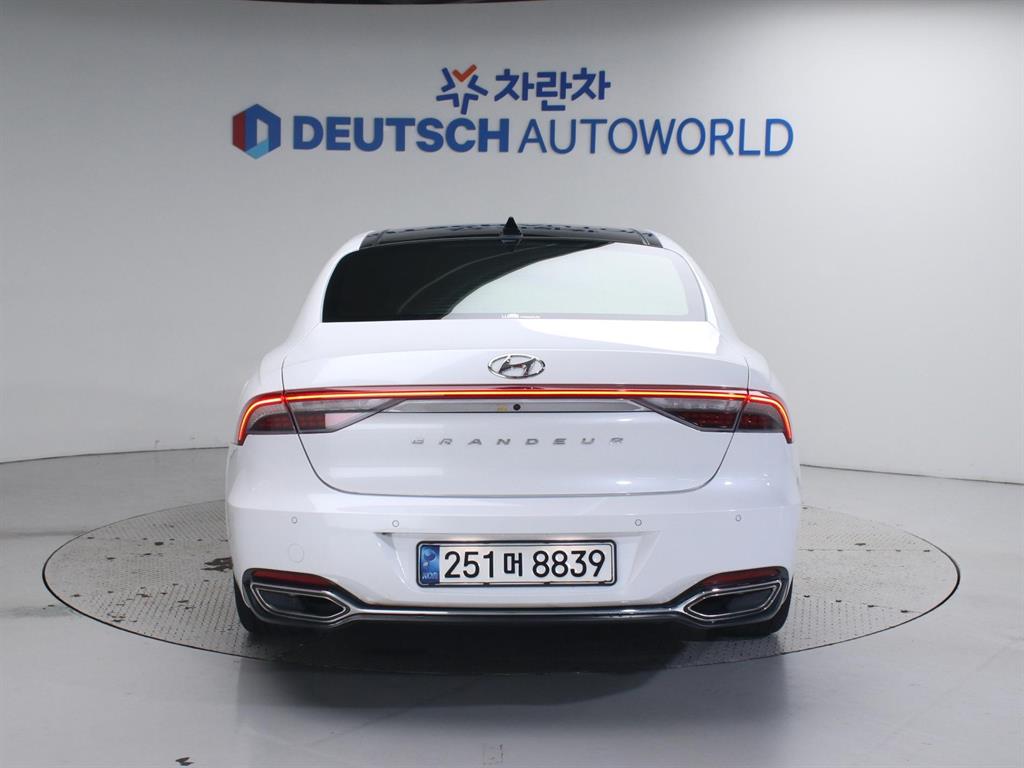 HYUNDAI Grandeur - Vista 4