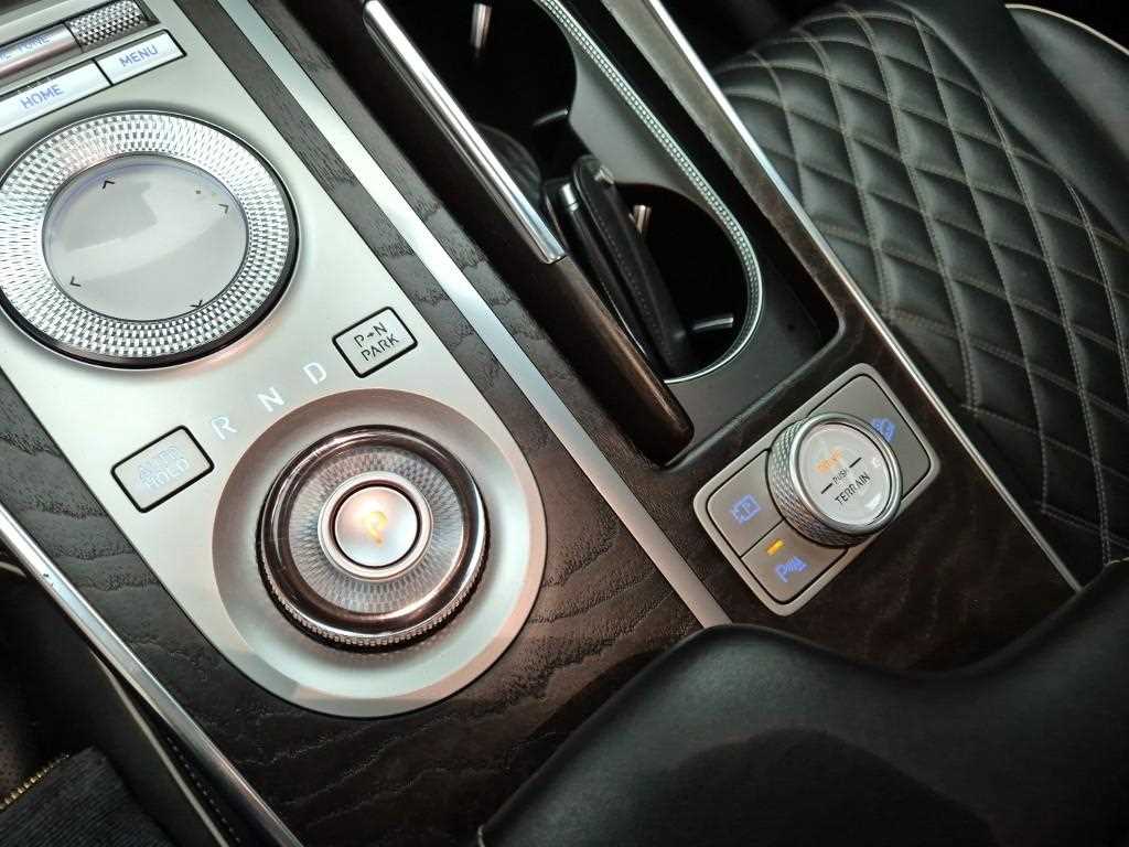 Genesis GV80 - Vista 8