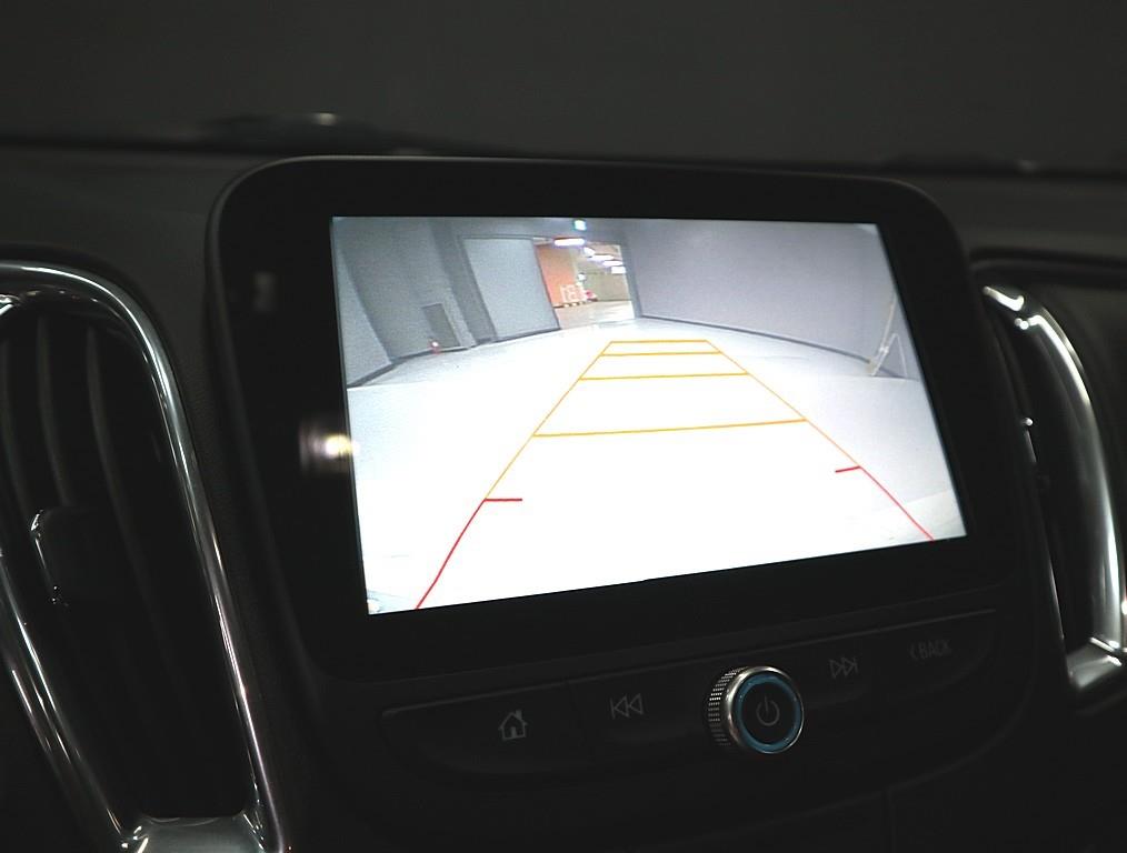 Chevrolet Malibu - Vista 11