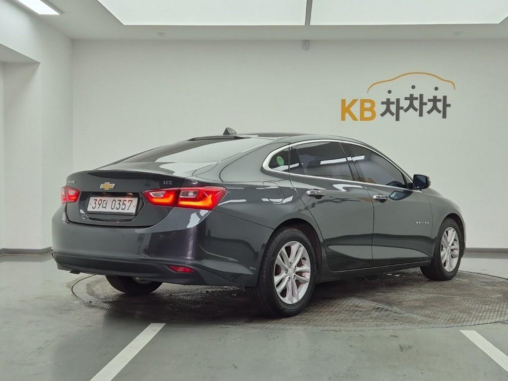 Chevrolet Malibu - Vista 4