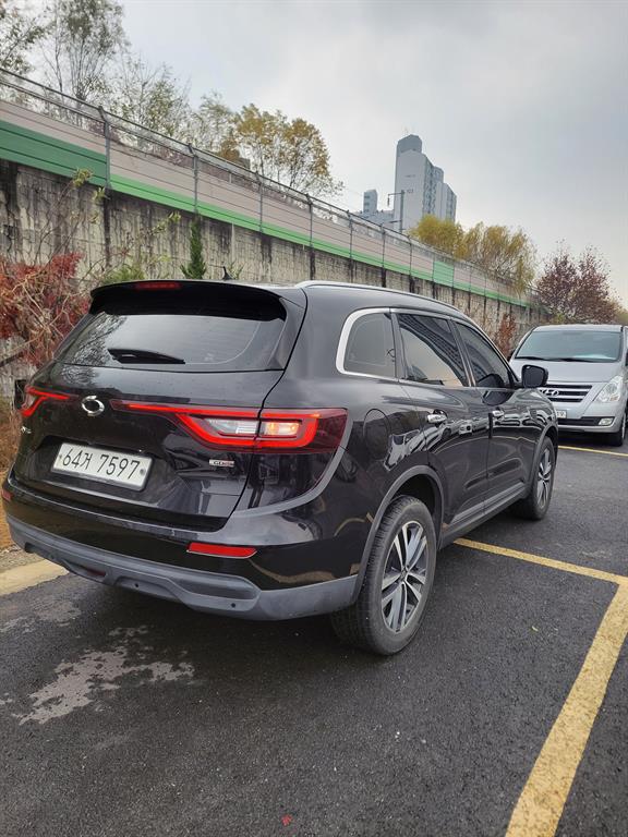 SAMSUNG QM6 - Vista 4