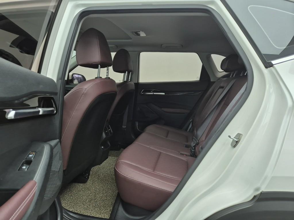 KIA Seltos - Vista 12