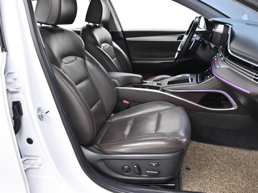 HYUNDAI Grandeur - Vista 10