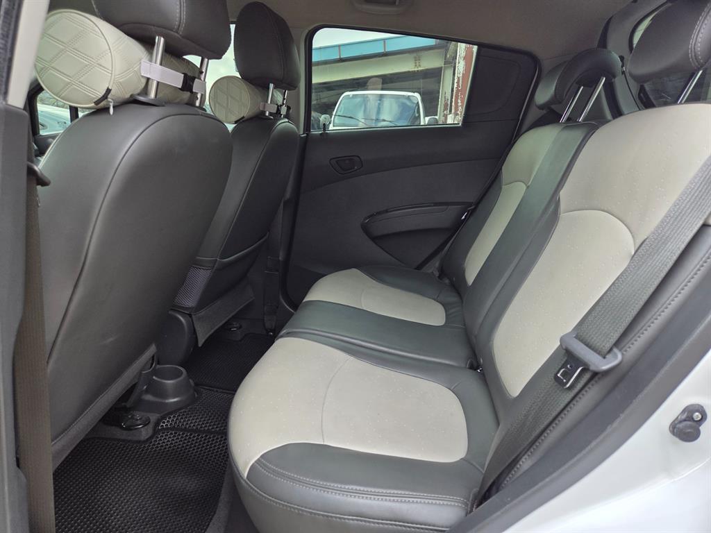 Chevrolet Spark - Vista 8