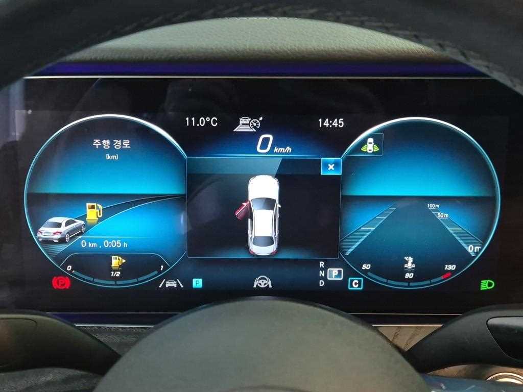 Mercedes Benz E class - Vista 6