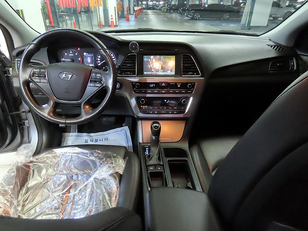 HYUNDAI Sonata - Vista 10