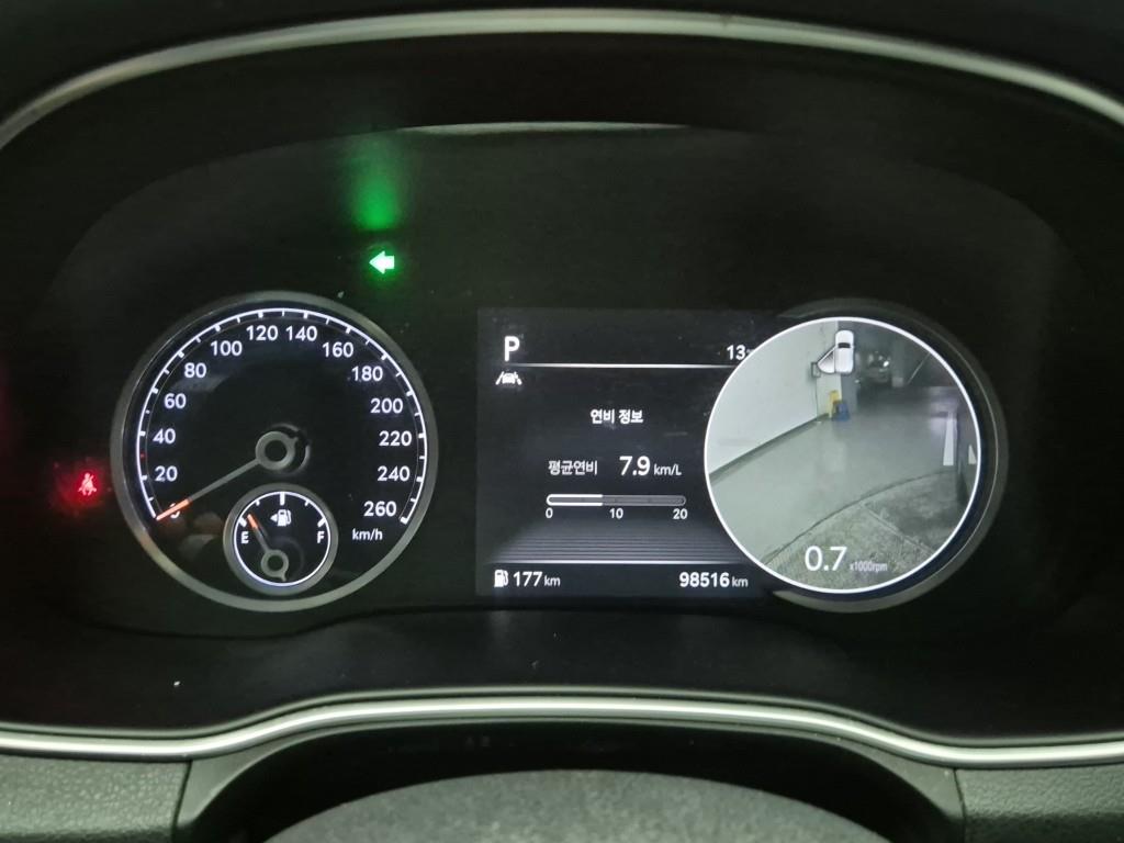 Genesis GV80 - Vista 7