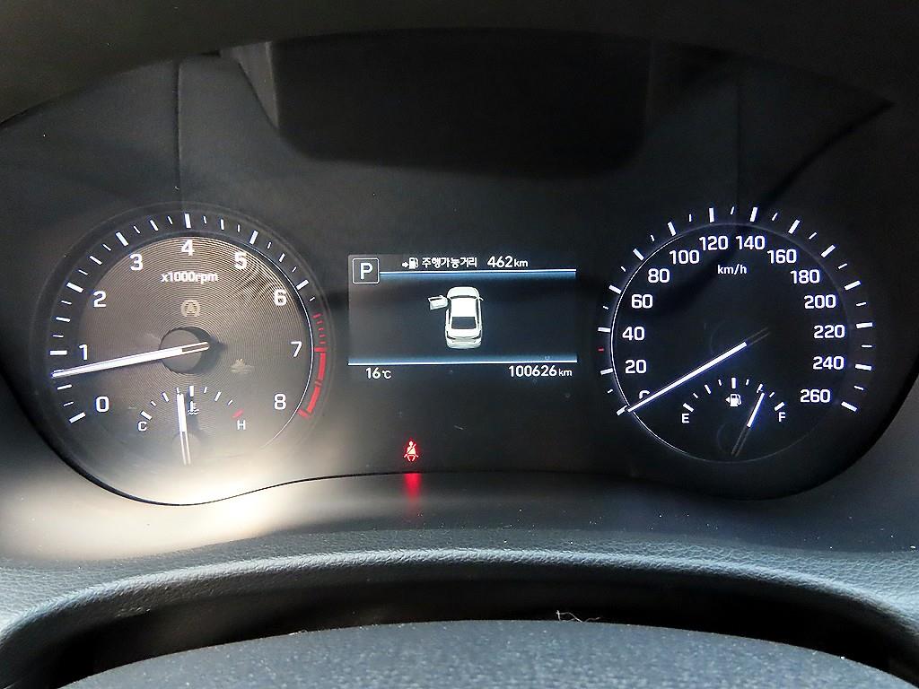 Genesis G80 - Vista 9