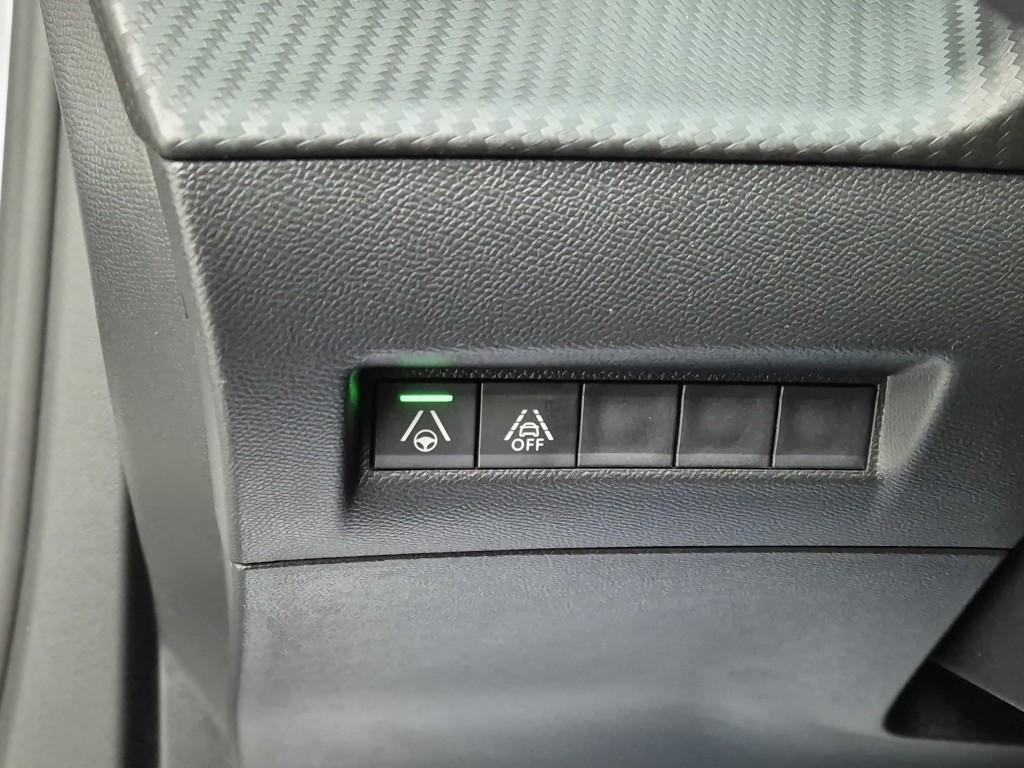 Peugeot 2008 2023 Plateado - Importación desde Corea - HF Imports Iquique - Foto 16