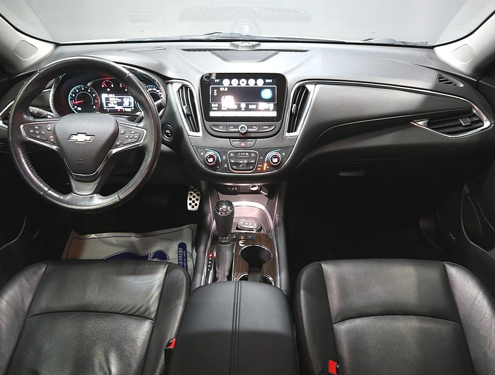 Chevrolet Malibu - Vista 5