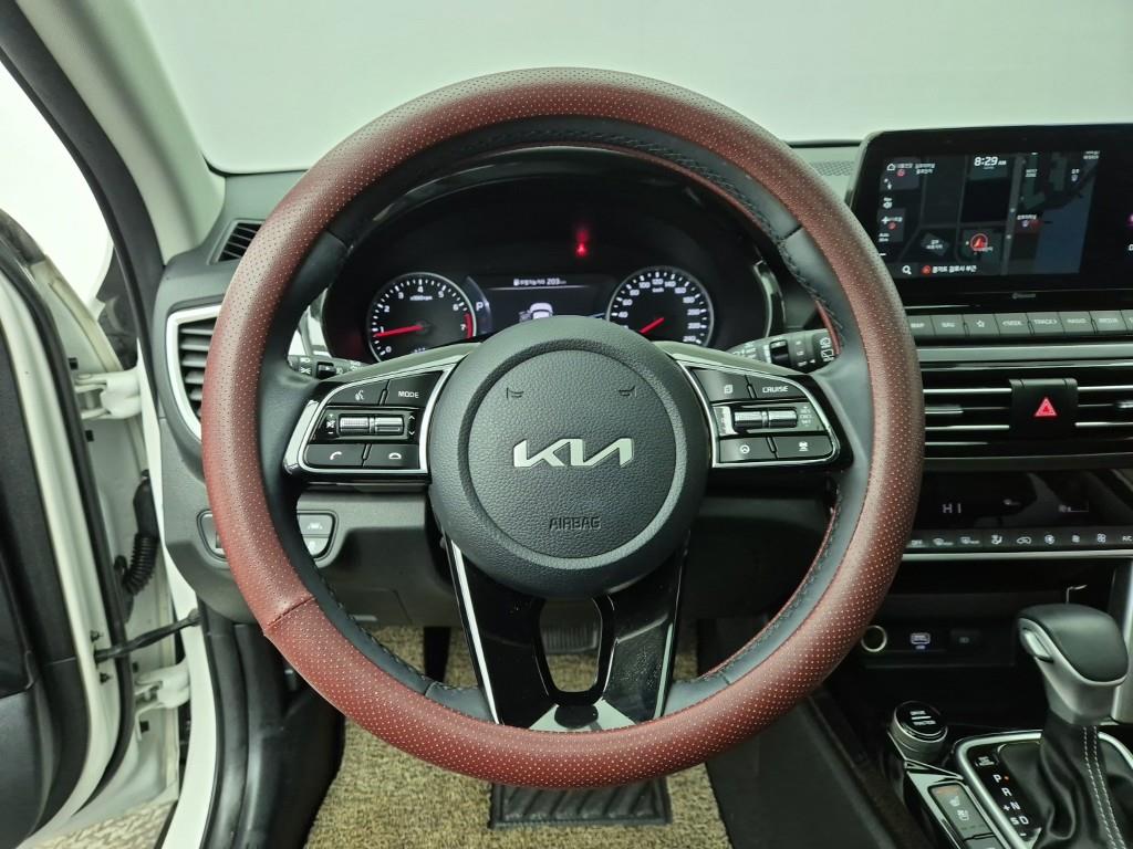 KIA Seltos - Vista 9