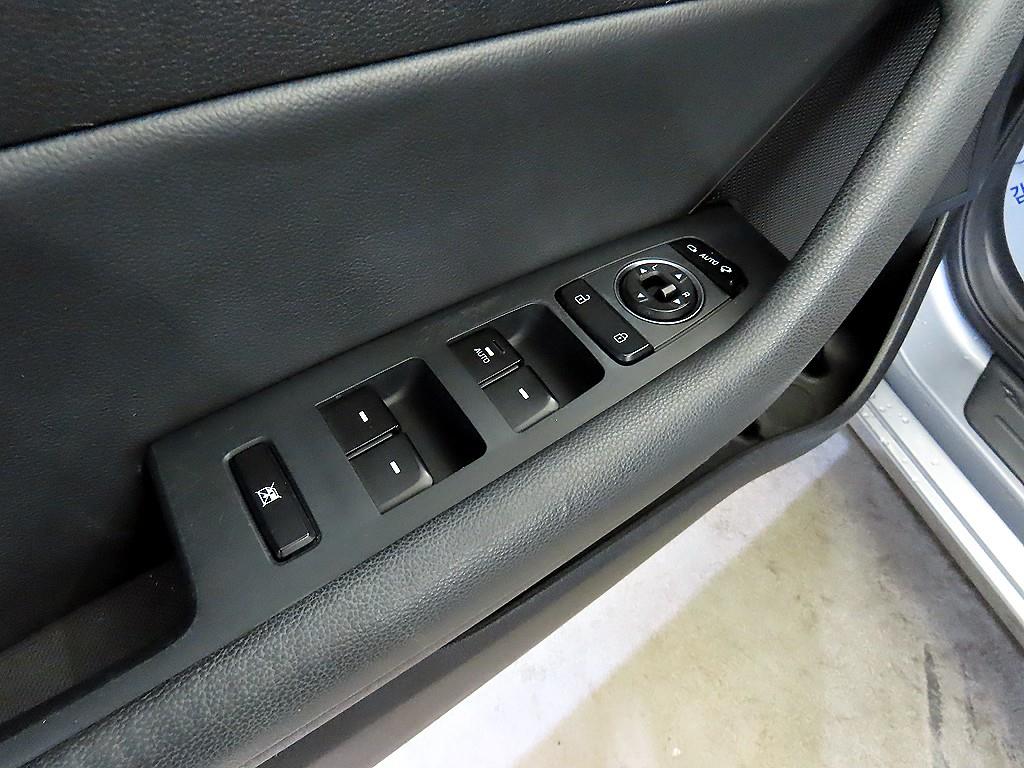 HYUNDAI Sonata 2016 Gris - Importación desde Corea - HF Imports Iquique - Foto 13