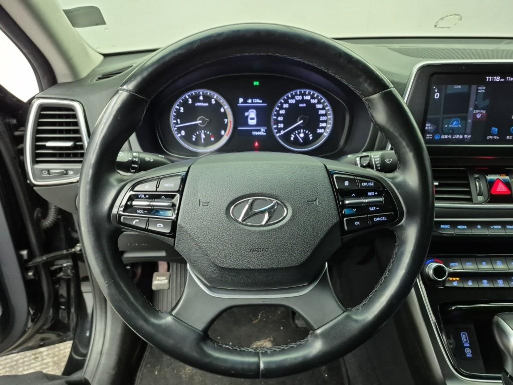 HYUNDAI Grandeur - Vista 9