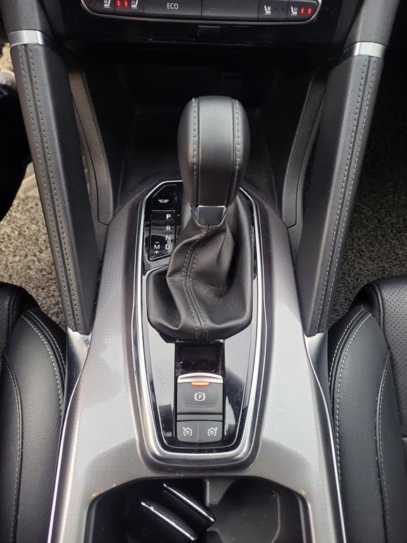 SAMSUNG QM6 - Vista 9