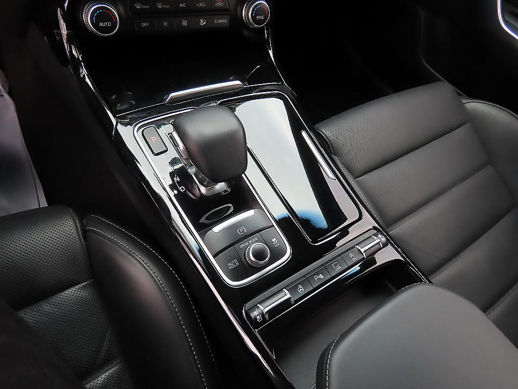 KIA Stinger - Vista 11