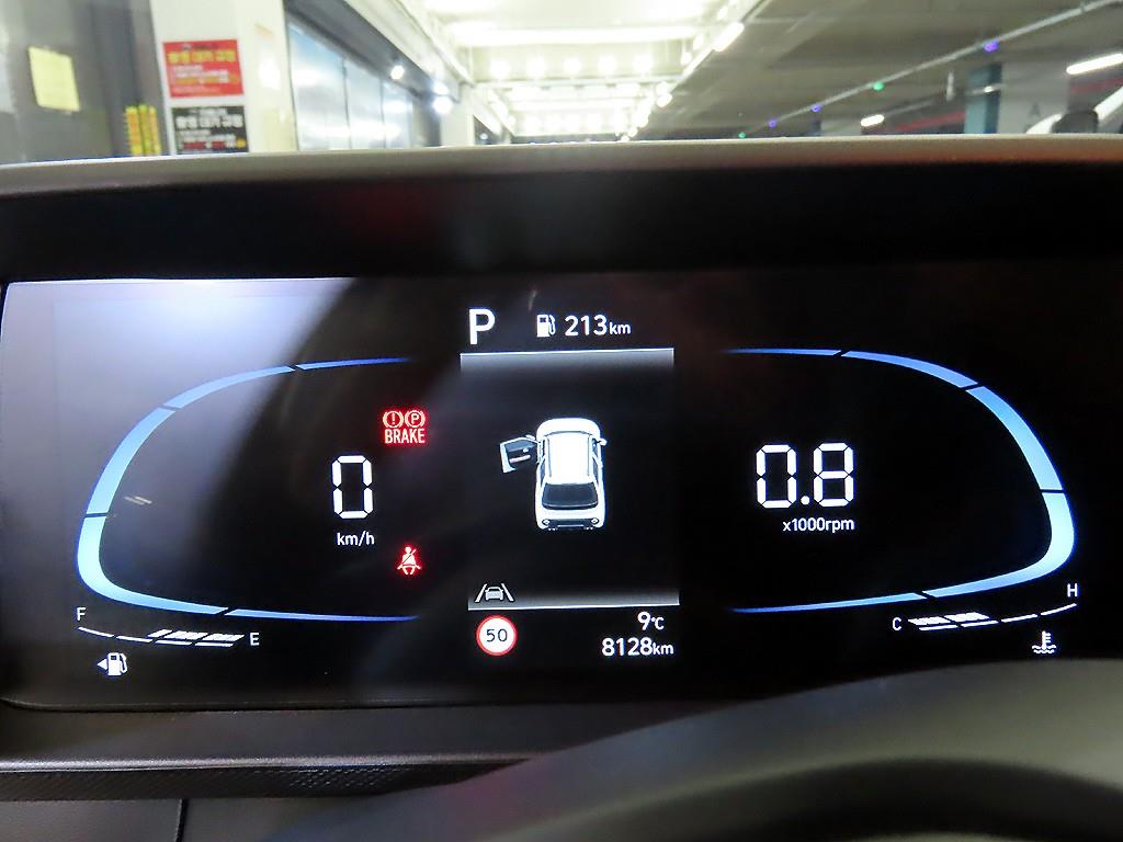 HYUNDAI Casper - Vista 9